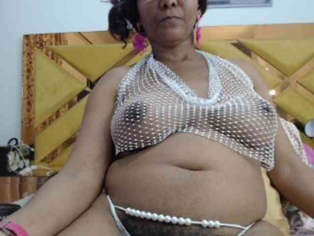 SashaMacgrego webcam