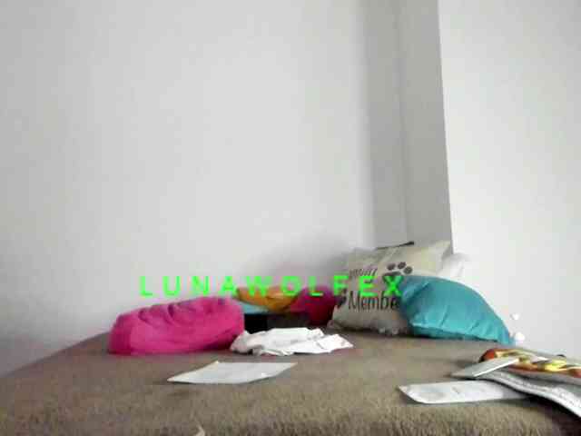 LunaWolfex webcam