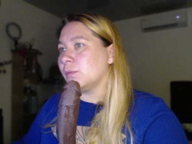 Lilye live cam on BongaCams
