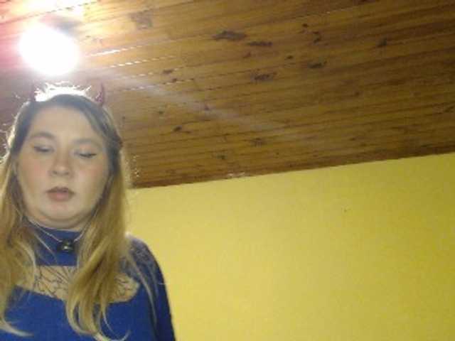 Lilye live cam on BongaCams