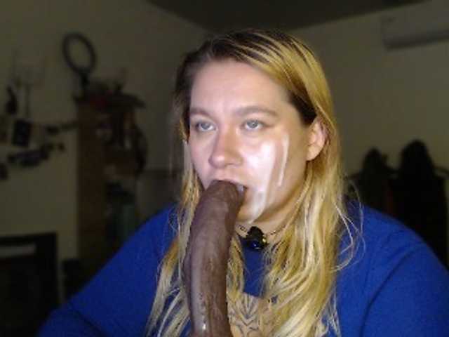 Lilye live cam on BongaCams