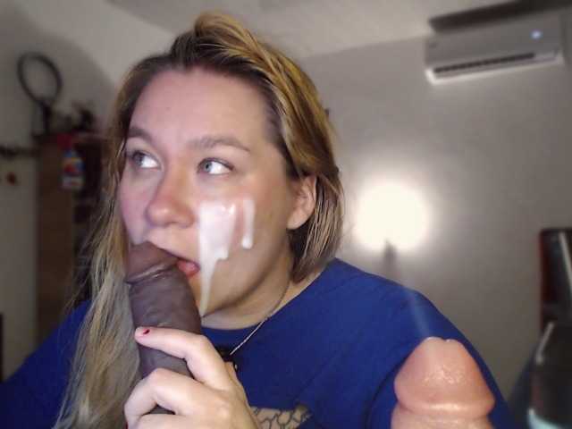 Lilye live cam on BongaCams