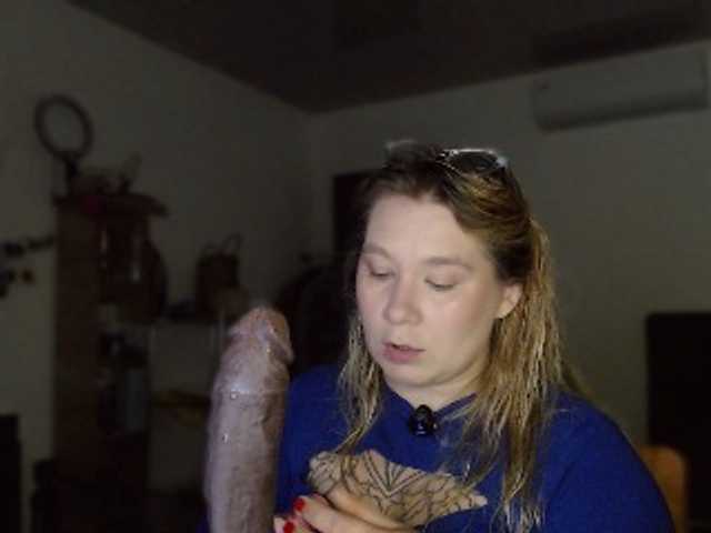 Lilye live cam on BongaCams