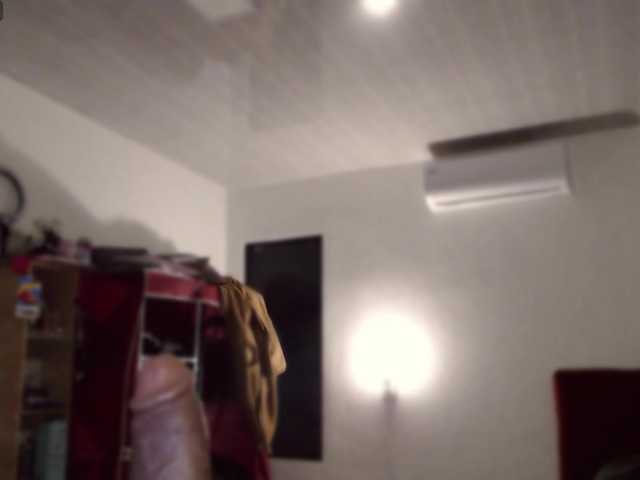 Lilye live cam on BongaCams