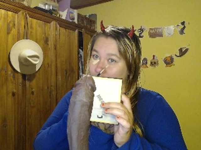 Lilye live cam on BongaCams