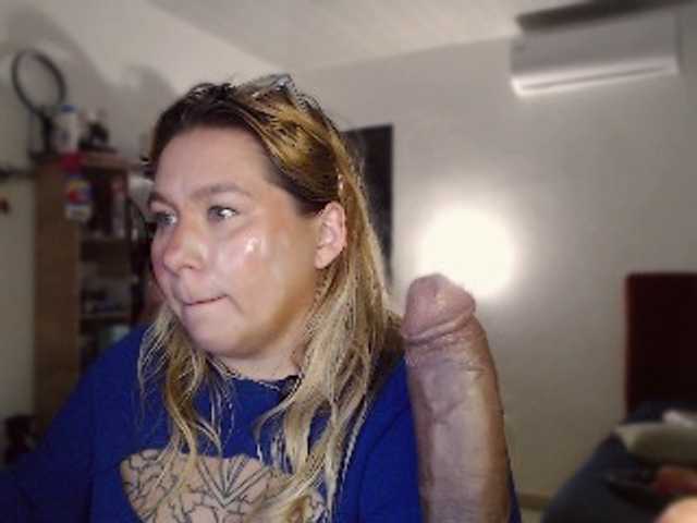 Lilye live webcam show