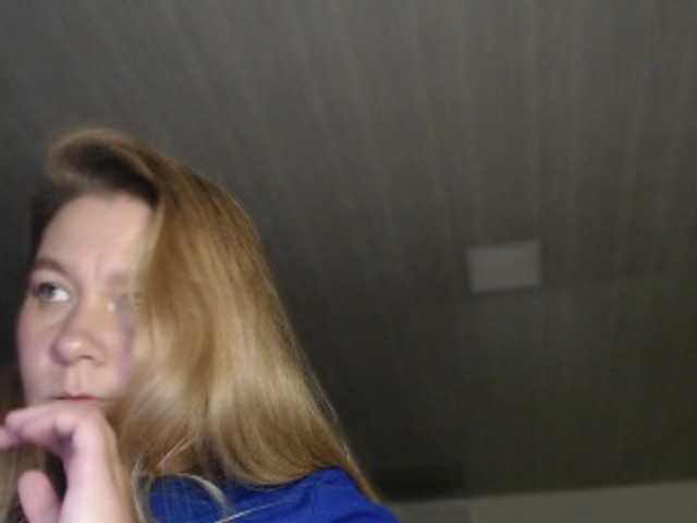 Lilye live cam on BongaCams