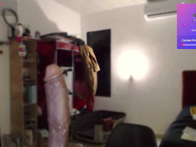 Lilye live cam on BongaCams