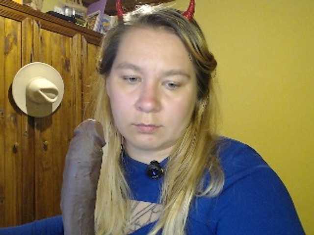 Lilye live cam on BongaCams