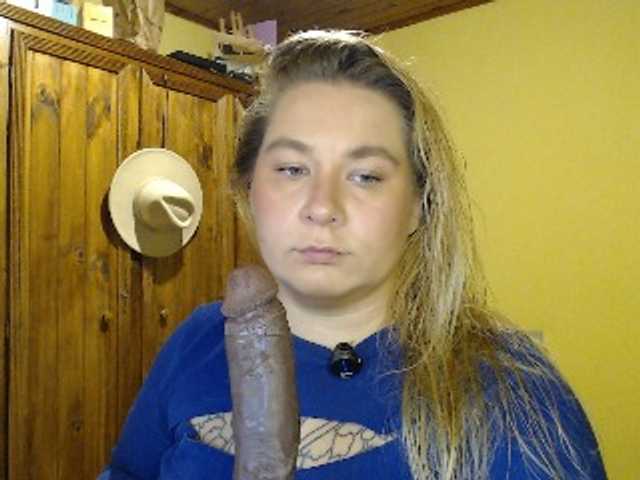 Lilye live cam on BongaCams