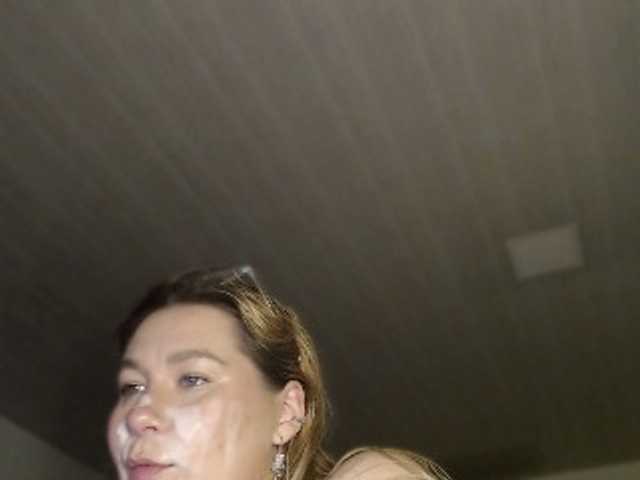 Lilye live cam on BongaCams