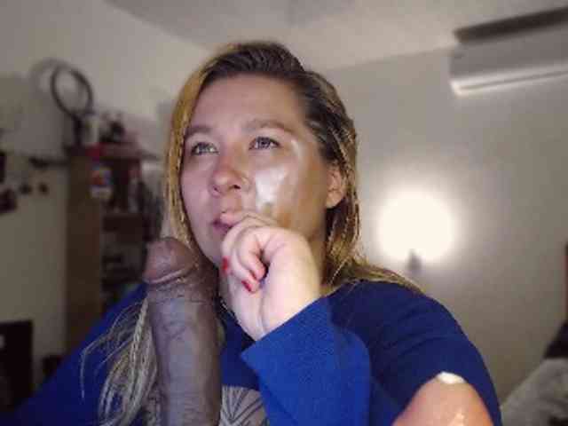 Lilye Sex Cam Show