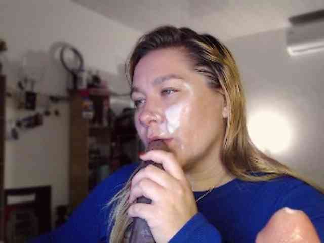 Lilye Sex Cam Show