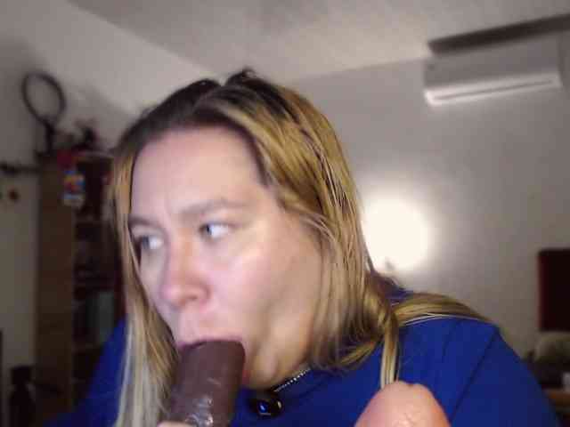 Lilye Sex Cam Show