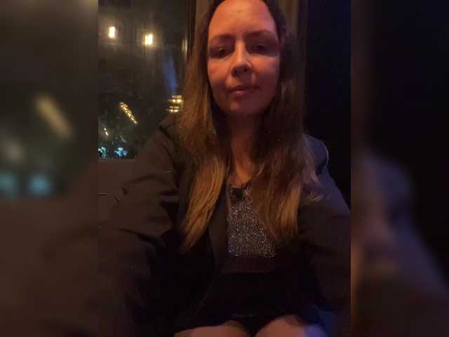 INESSASEXY1 live cam preview