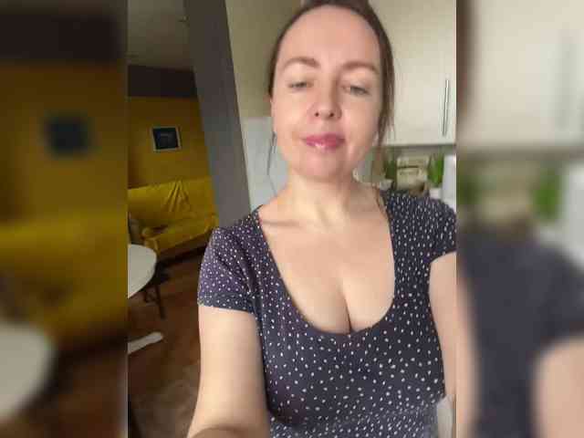 INESSASEXY1 webcam
