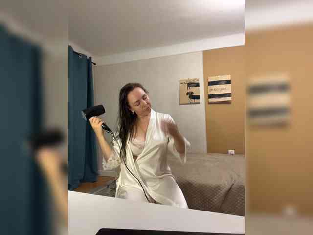 INESSASEXY1 webcam