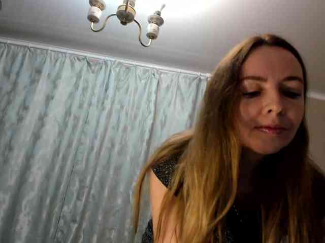 INESSASEXY1 webcam
