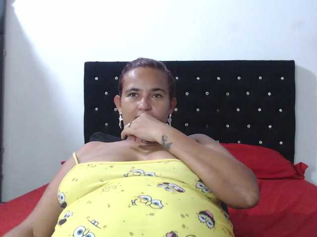 isabellegree live cam on BongaCams
