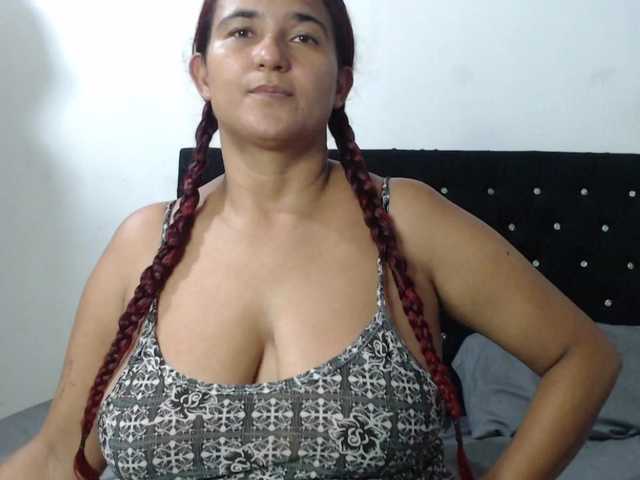 isabellegree live cam on BongaCams