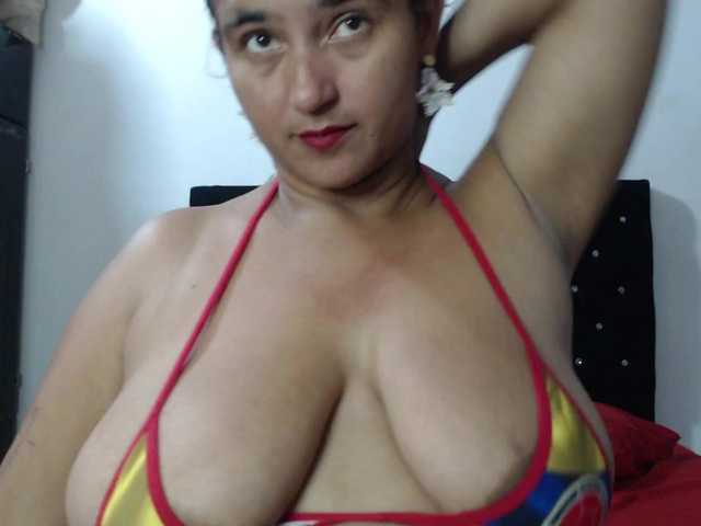 isabellegree live cam on BongaCams