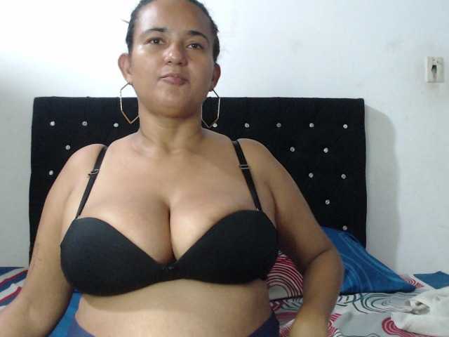 isabellegree live cam on BongaCams