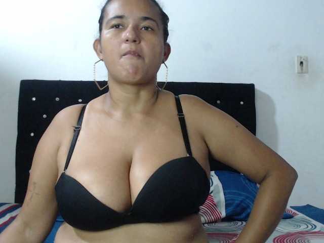 isabellegree live cam on BongaCams
