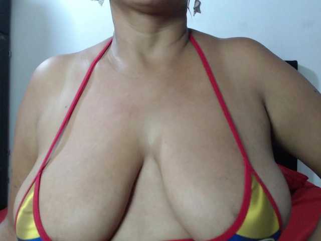 isabellegree live cam on BongaCams