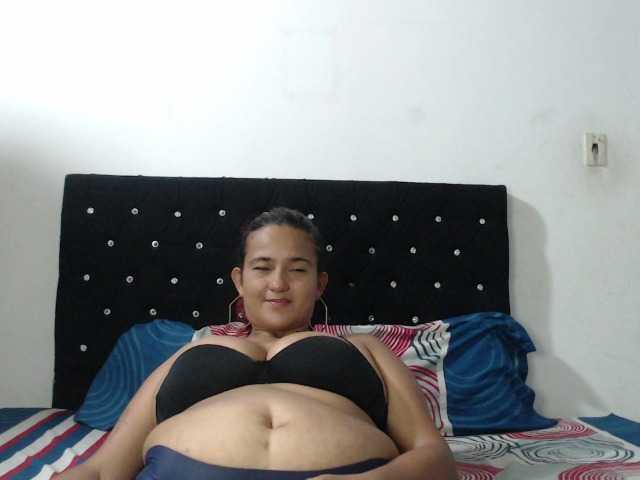 isabellegree, en vivo ahora en BongaCams