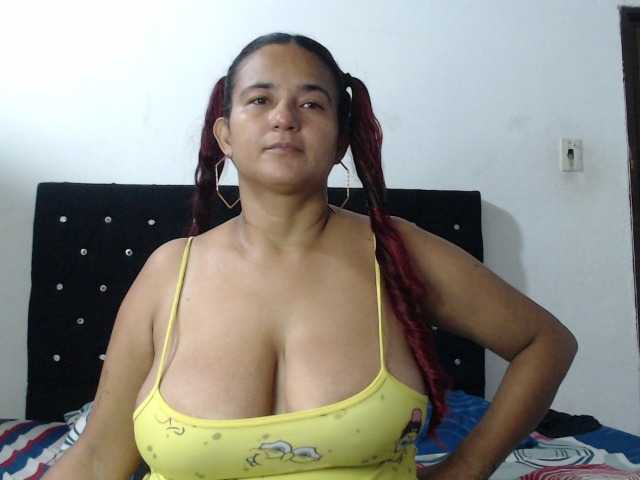 isabellegree live cam on BongaCams
