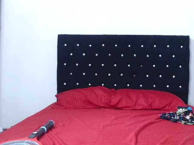 isabellegree live cam on UnifiedCams