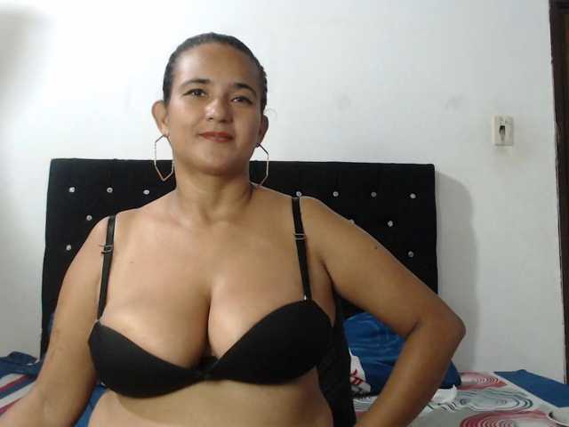 isabellegree live cam on BongaCams