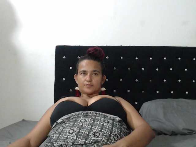 isabellegree live cam on BongaCams