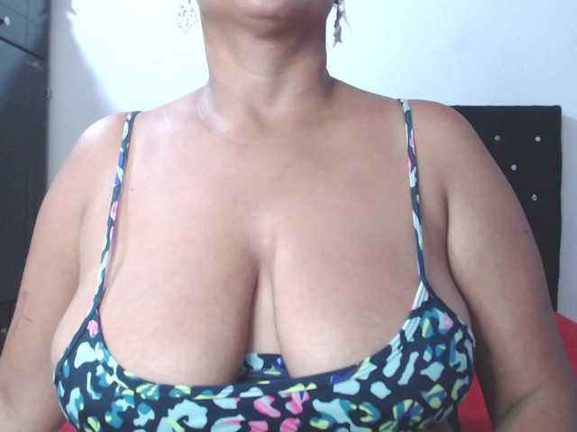 isabellegree live cam on BongaCams
