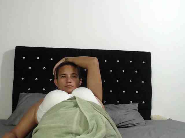 isabellegree webcam