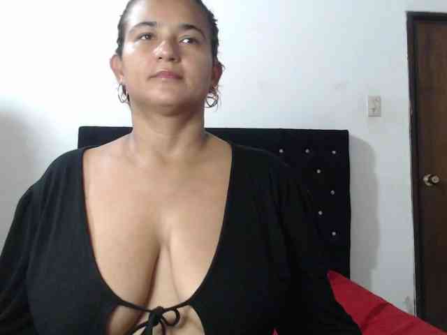Modelo: isabellegree