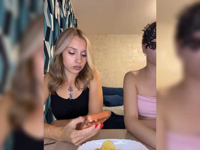Crystal1-1 live webcam show