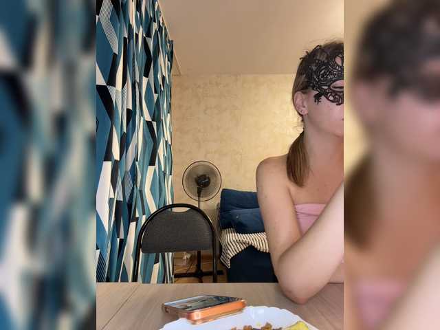 Crystal1-1 live cam on BongaCams