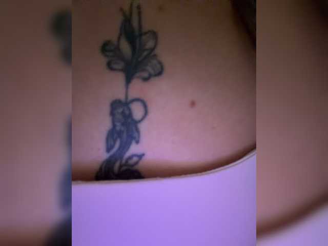 Crystal1-1 live cam on BongaCams