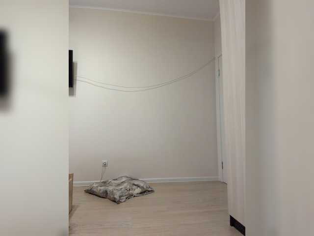 Crystal1-1 live cam on BongaCams