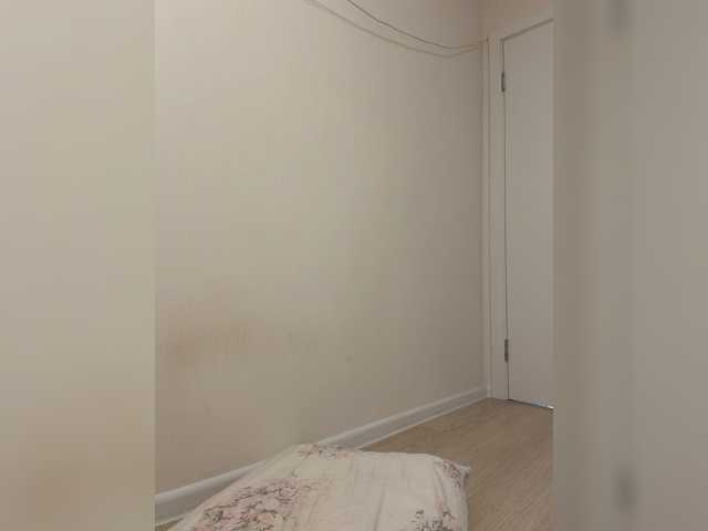 Crystal1-1 live cam on BongaCams