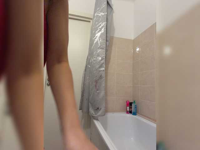 Crystal1-1 live cam on BongaCams