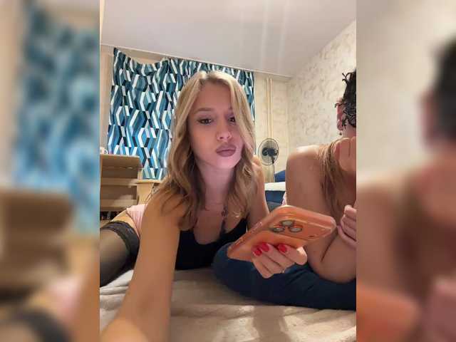 Crystal1-1 live webcam show