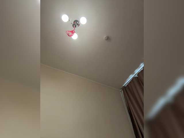 Crystal1-1's BongaCams show and profile