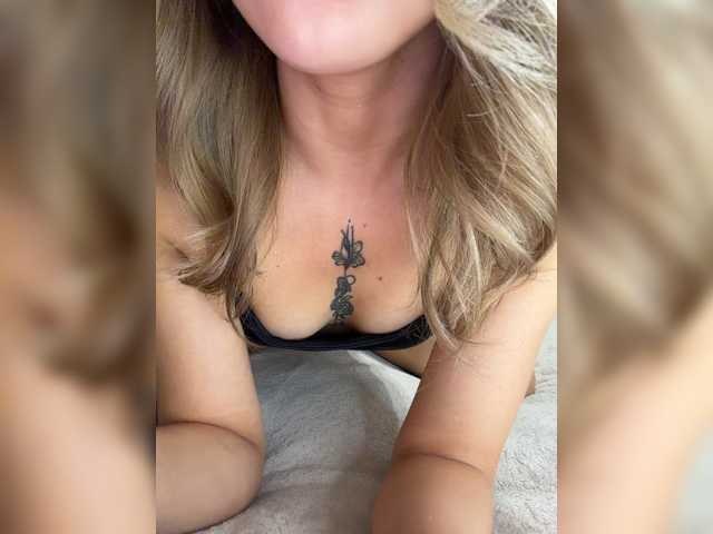 Crystal1-1, en vivo ahora en BongaCams