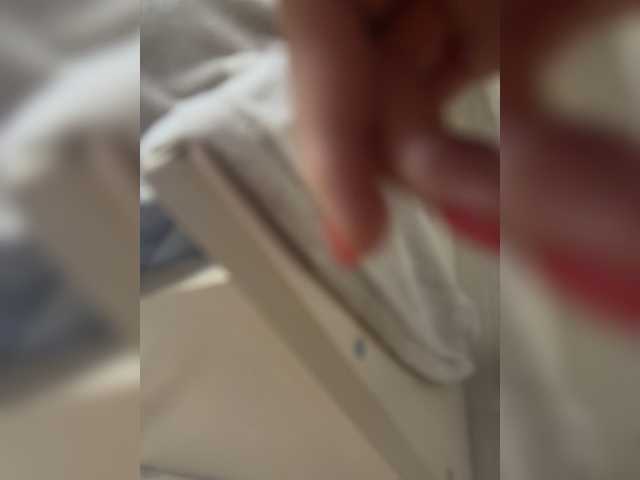 Crystal1-1, live now on BongaCams