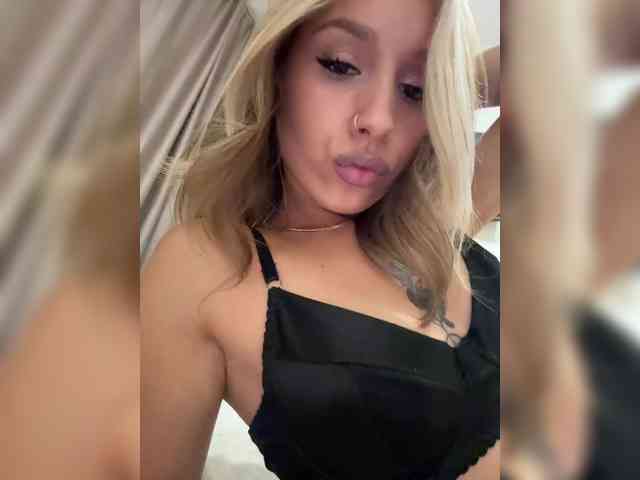 BarbieKoShKa1-1 webcam