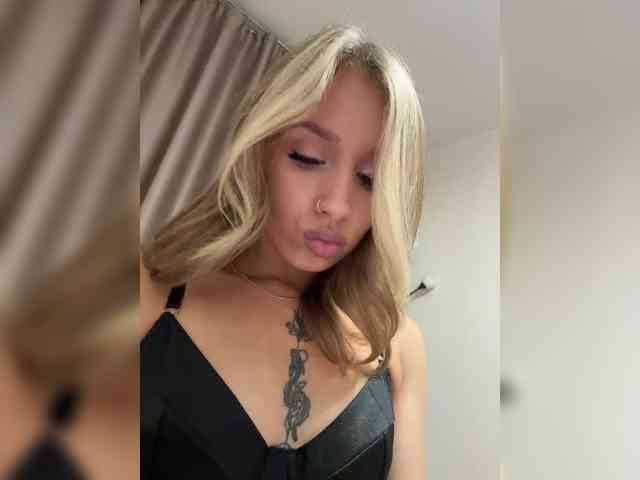 BarbieKoShKa1-1 webcam