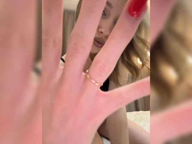 BarbieKoShKa1-1 webcam