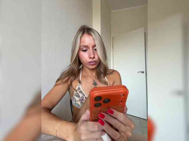 BarbieKoShKi1-1 webcam